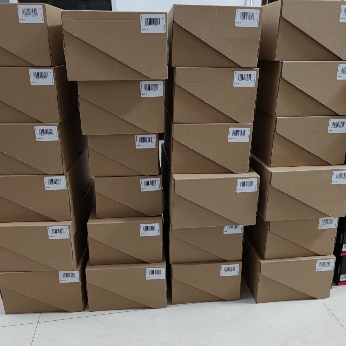 Nike x Jordan. Officially authorized shoes of the highest quality. Generally, it will be shipped within 1-3 days, and the tracking number will be provided to you by email the next day, express delivery will take about 3-10 days from Hong Kong.