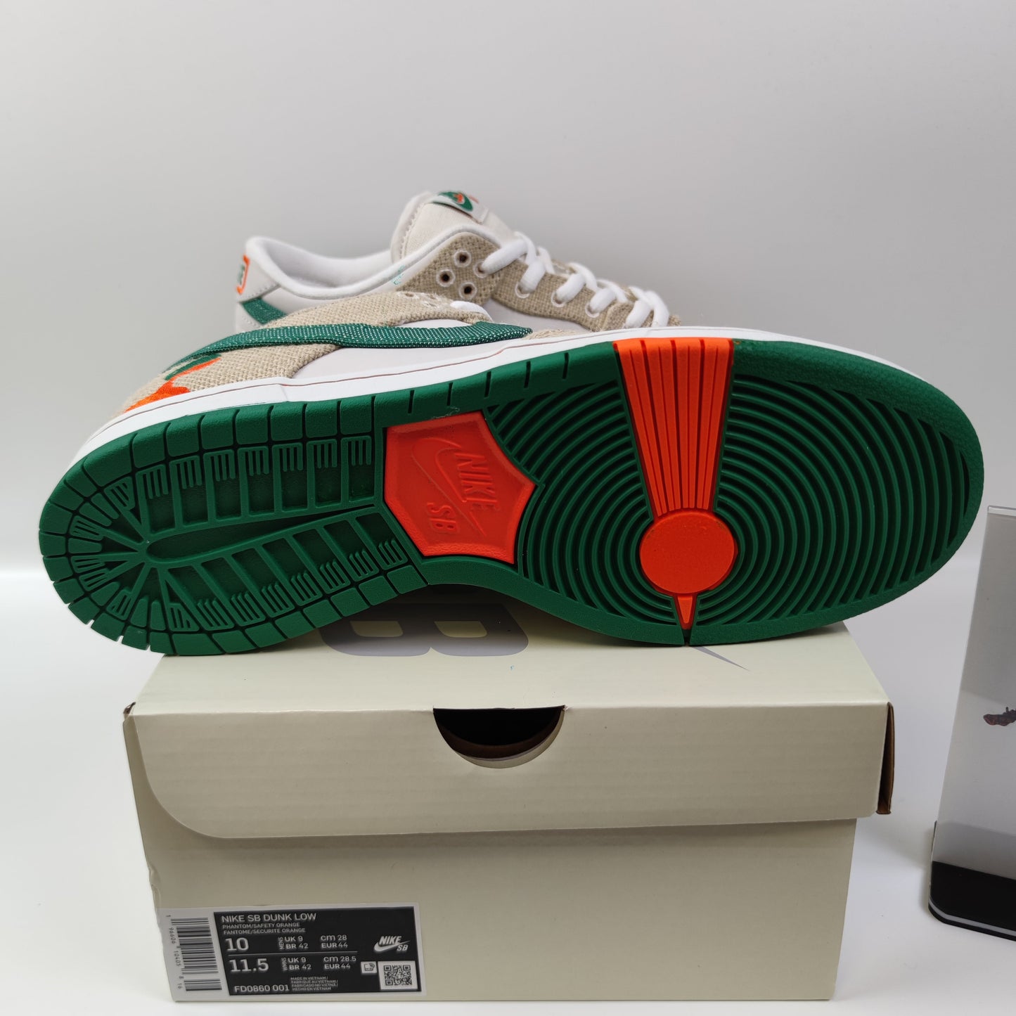 Jarritos x Nike SB Dunk Low FD0860-001 - Nike x Jordan