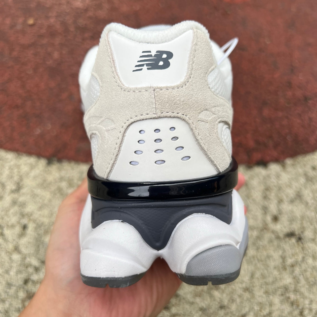 New Balance 9060R Sydney McLaughlin-Levrone Signature Collection U90608OL