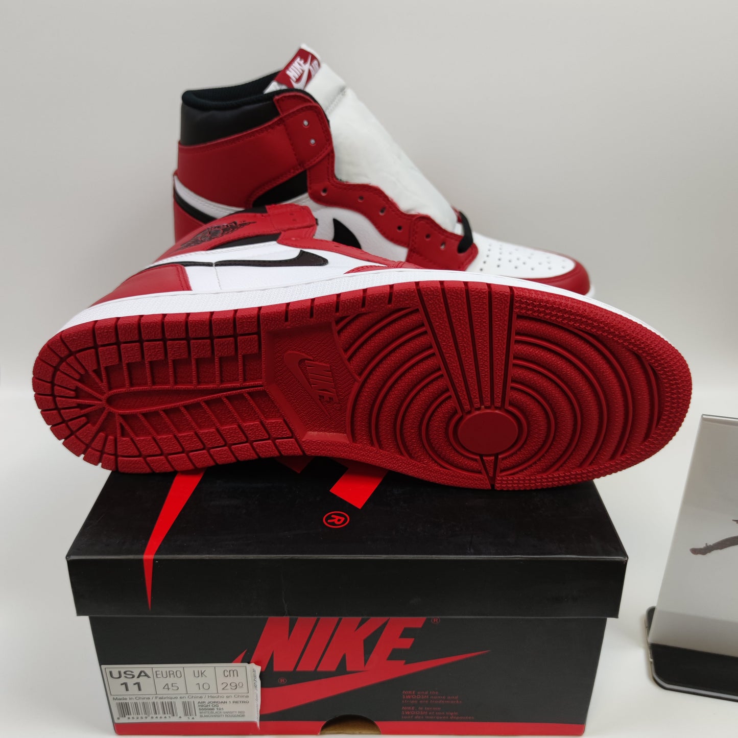 Air Jordan 1 Retro Chicago 555088-101 - Nike x Jordan