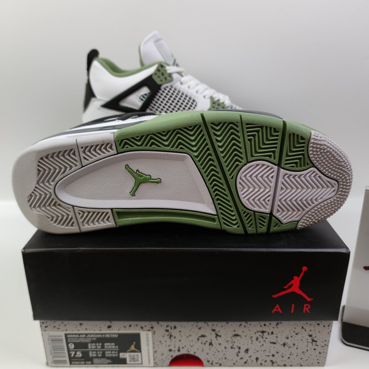 Air Jordan 4 "Oil Green" AQ9129-103 - Nike x Jordan