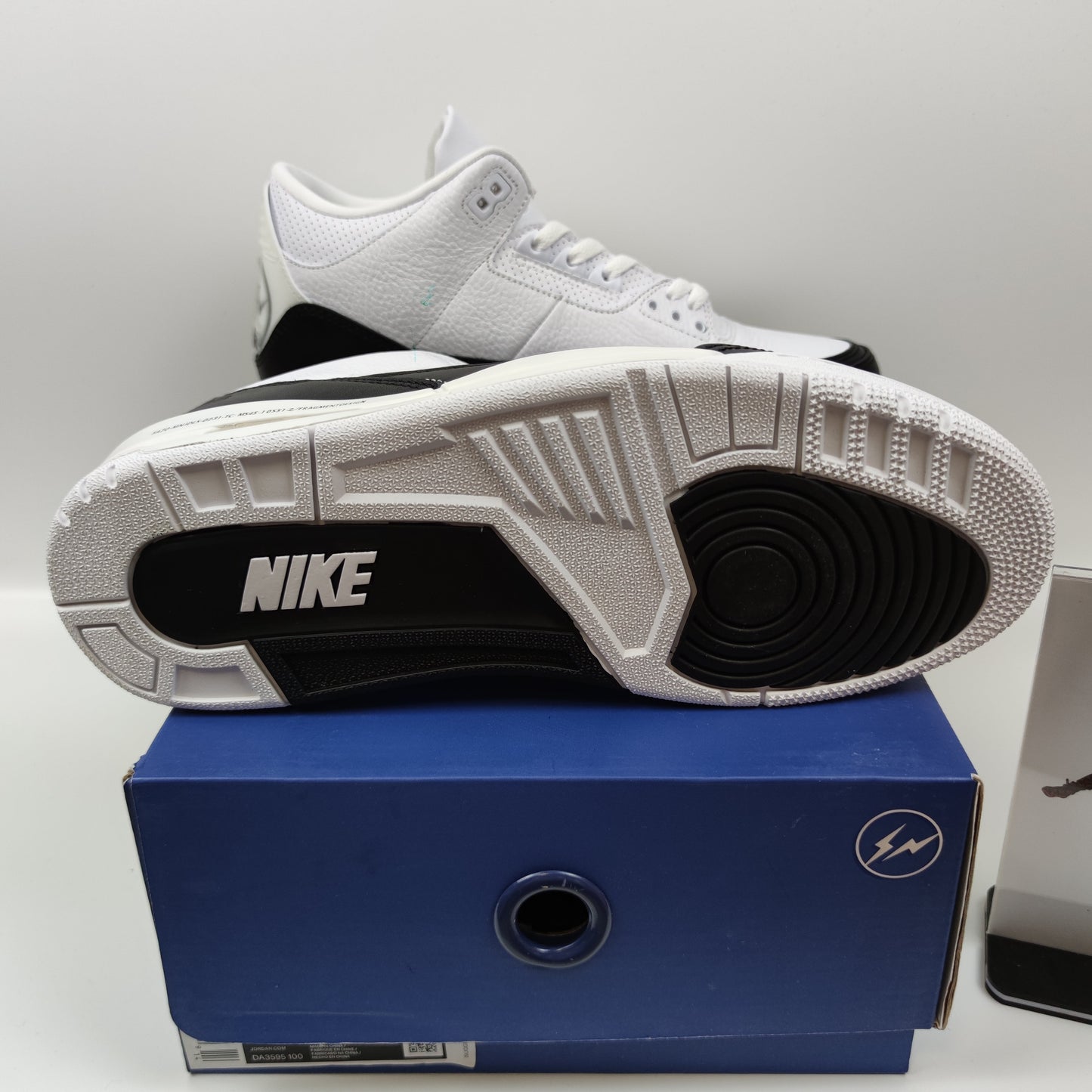 Fragment Design x Air Jordan 3 Retro SP "White" DA3595-100 - Nike x Jordan