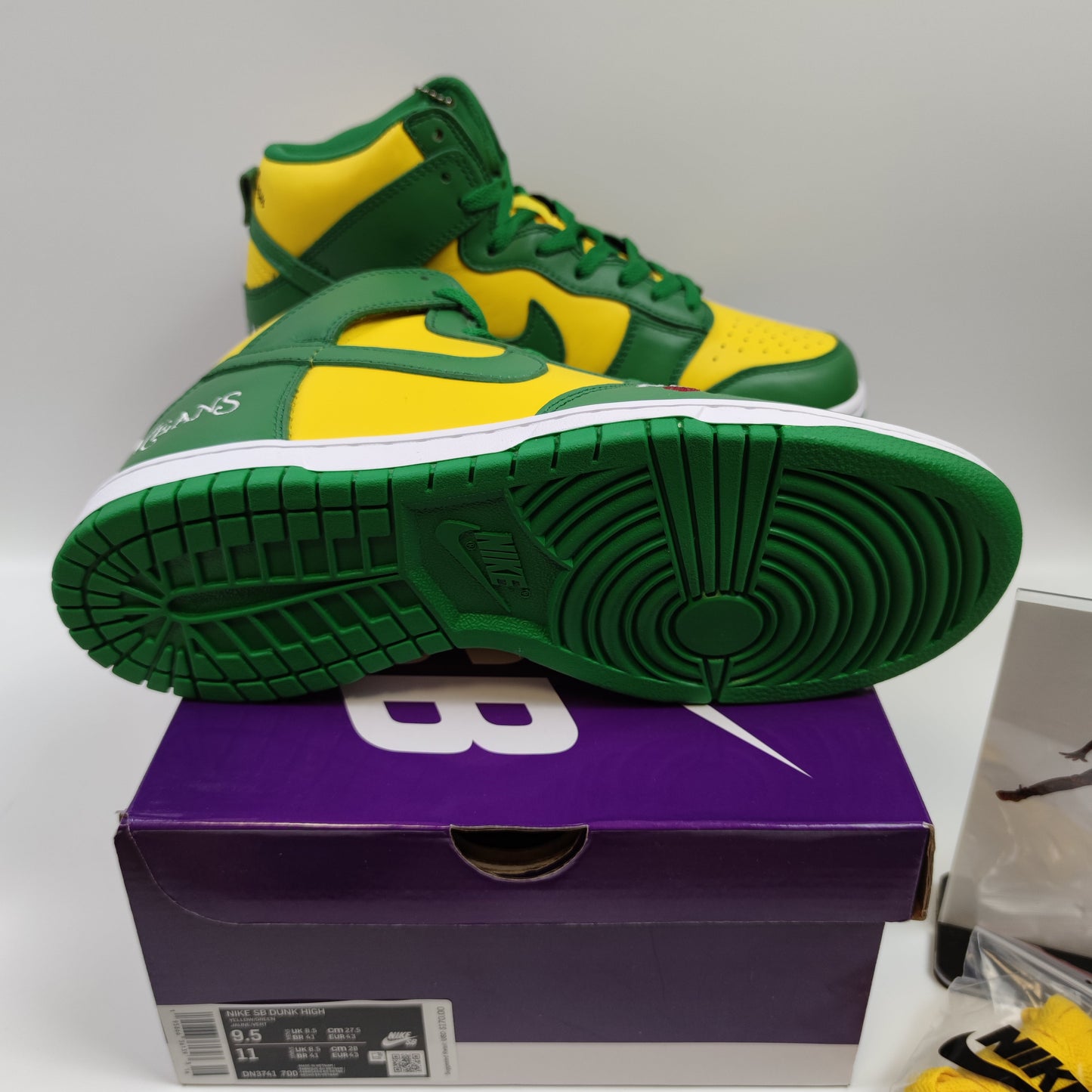 Supreme x Nike SB Dunk High "Brazil" DN3741-700 - Nike x Jordan