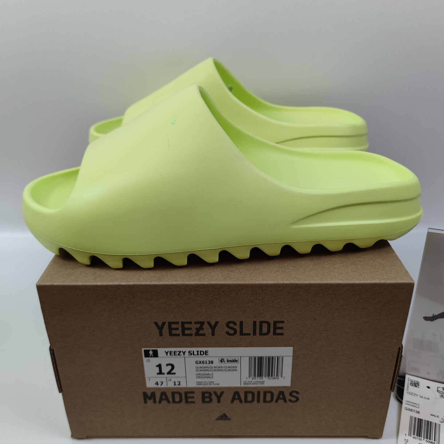 Adidas Originals Yeezy Slide "Glow Green" GX6138 - Nike x Jordan