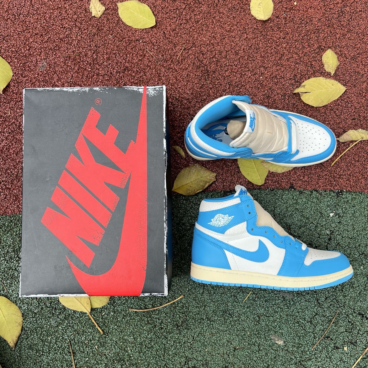 Air Jordan 1 Retro High OG "UNC Reimagined" DZ5485-402 - Nike x Jordan