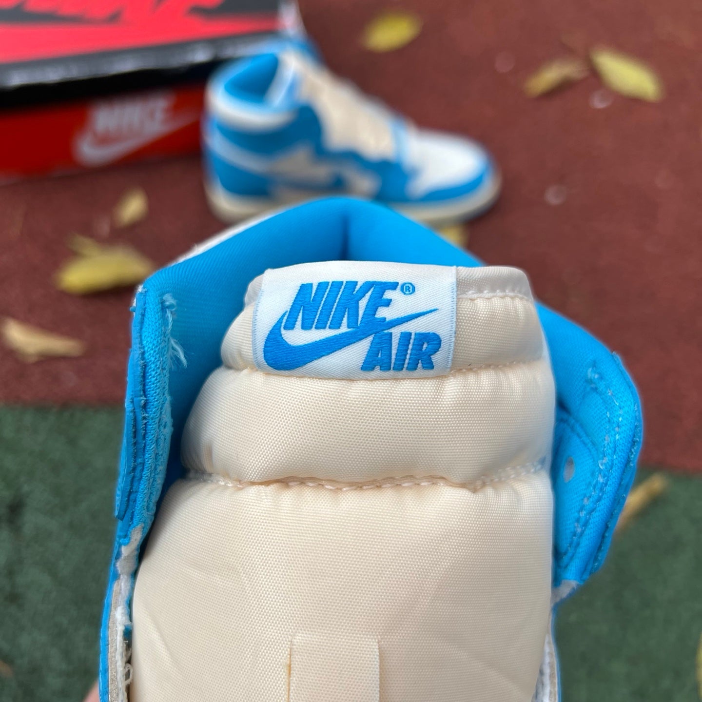 Air Jordan 1 Retro High OG "UNC Reimagined" DZ5485-402 - Nike x Jordan