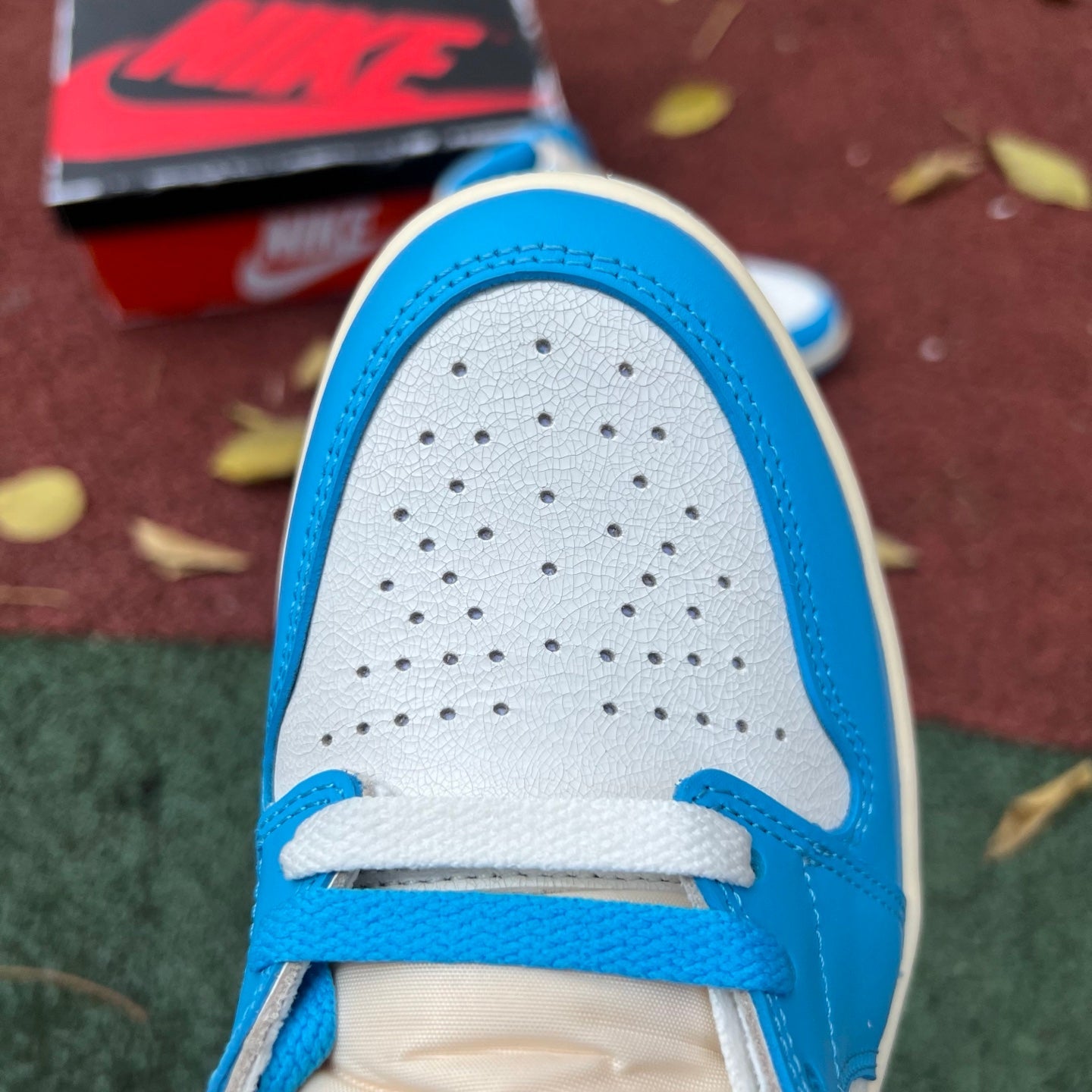 Air Jordan 1 Retro High OG "UNC Reimagined" DZ5485-402 - Nike x Jordan
