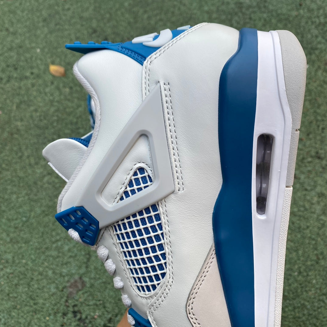 Air Jordan 4 Retro "Military Blue" FV5029-141 - Nike x Jordan