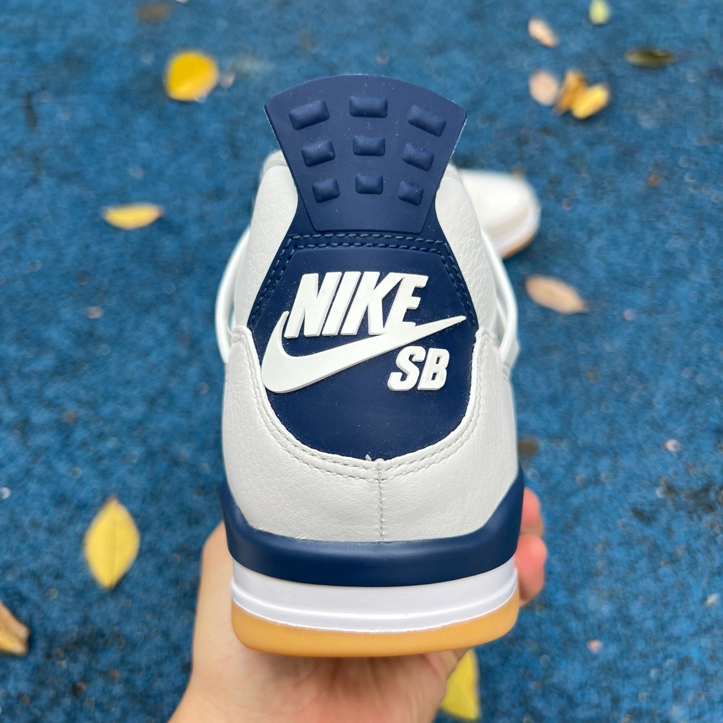 Air Jordan 4 Retro SB Navy DR5415-100 - Nike x Jordan