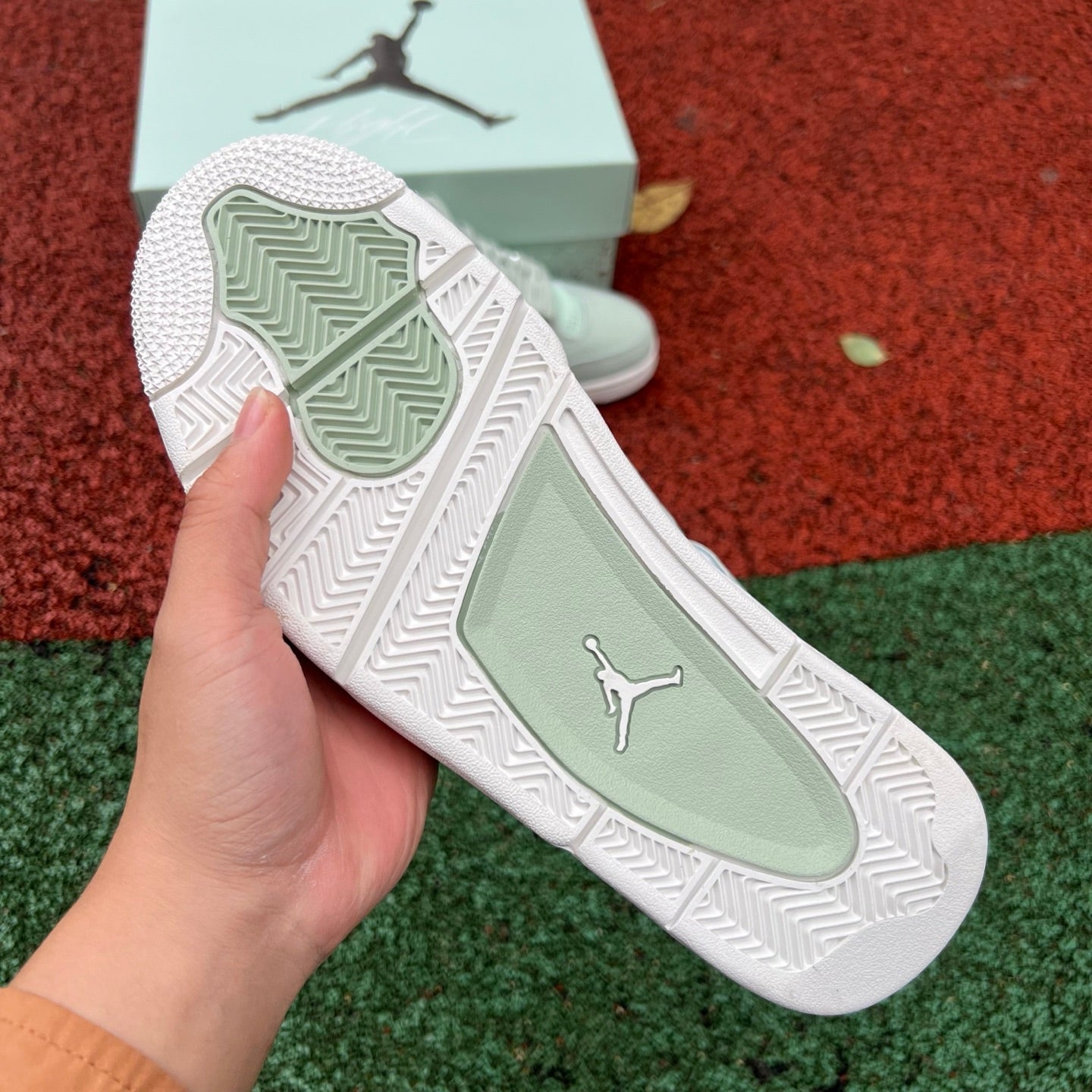 Air Jordan 4 Retro "Seafoam" HV0823-003 - Nike x Jordan