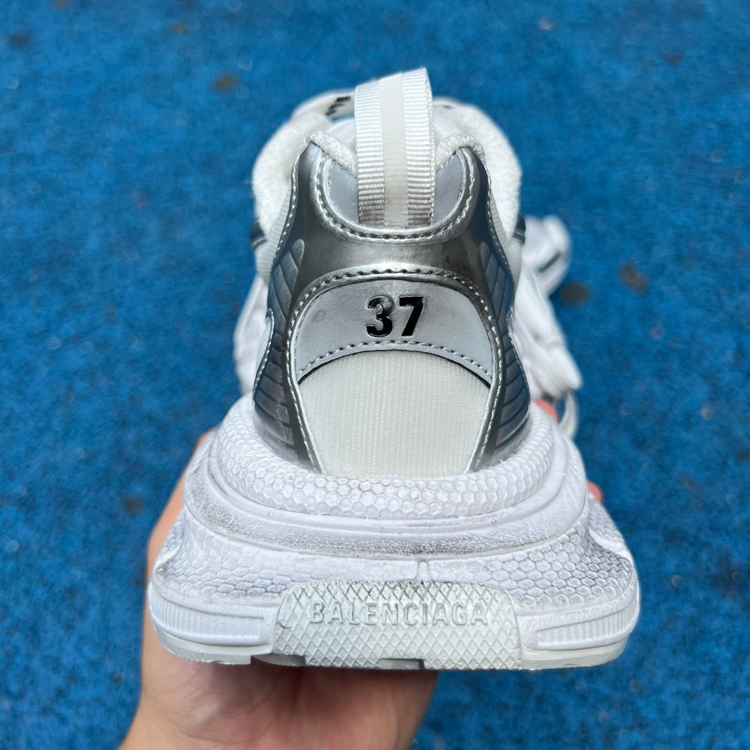 Balenciaga 3XL 734734W3XL59049 - Nike x Jordan