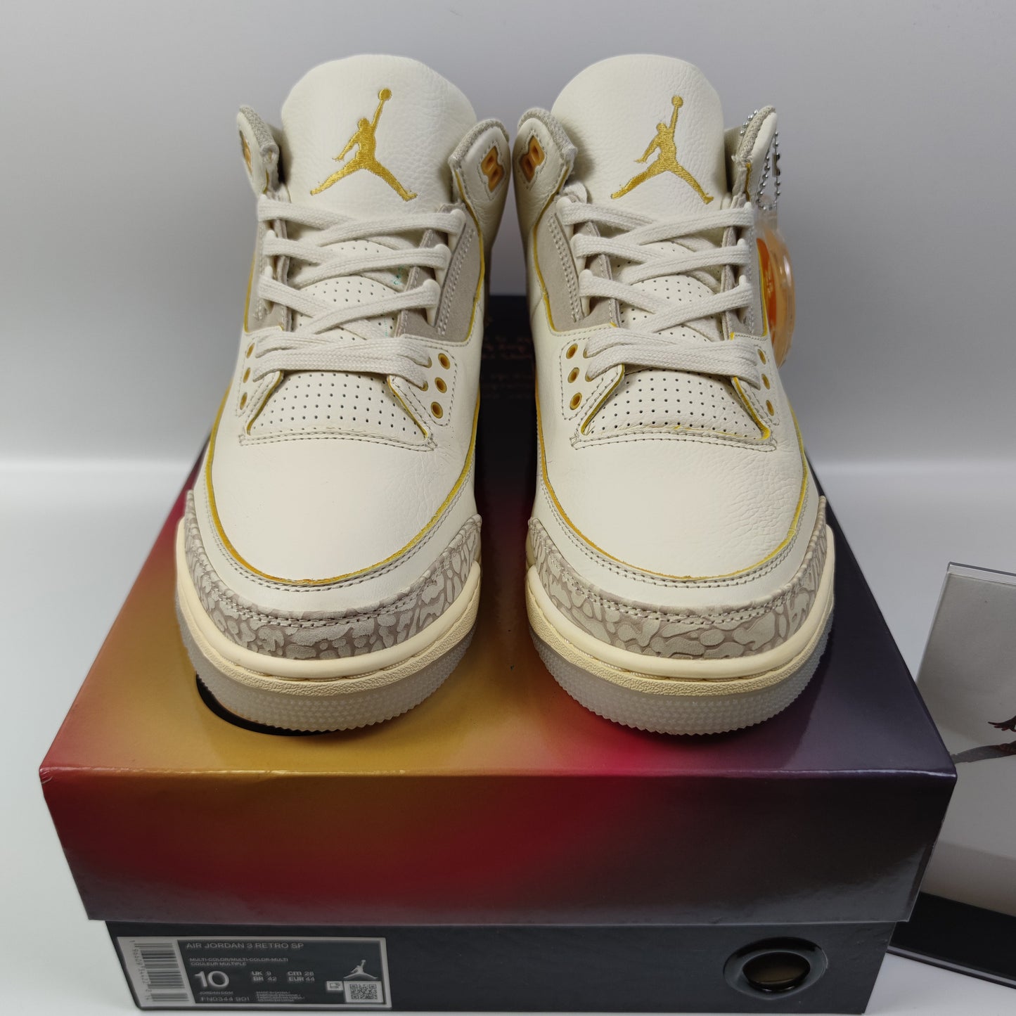 J Balvin x Air Jordan 3 Retro SP FN0344-901 - Fashion Sneaker1818