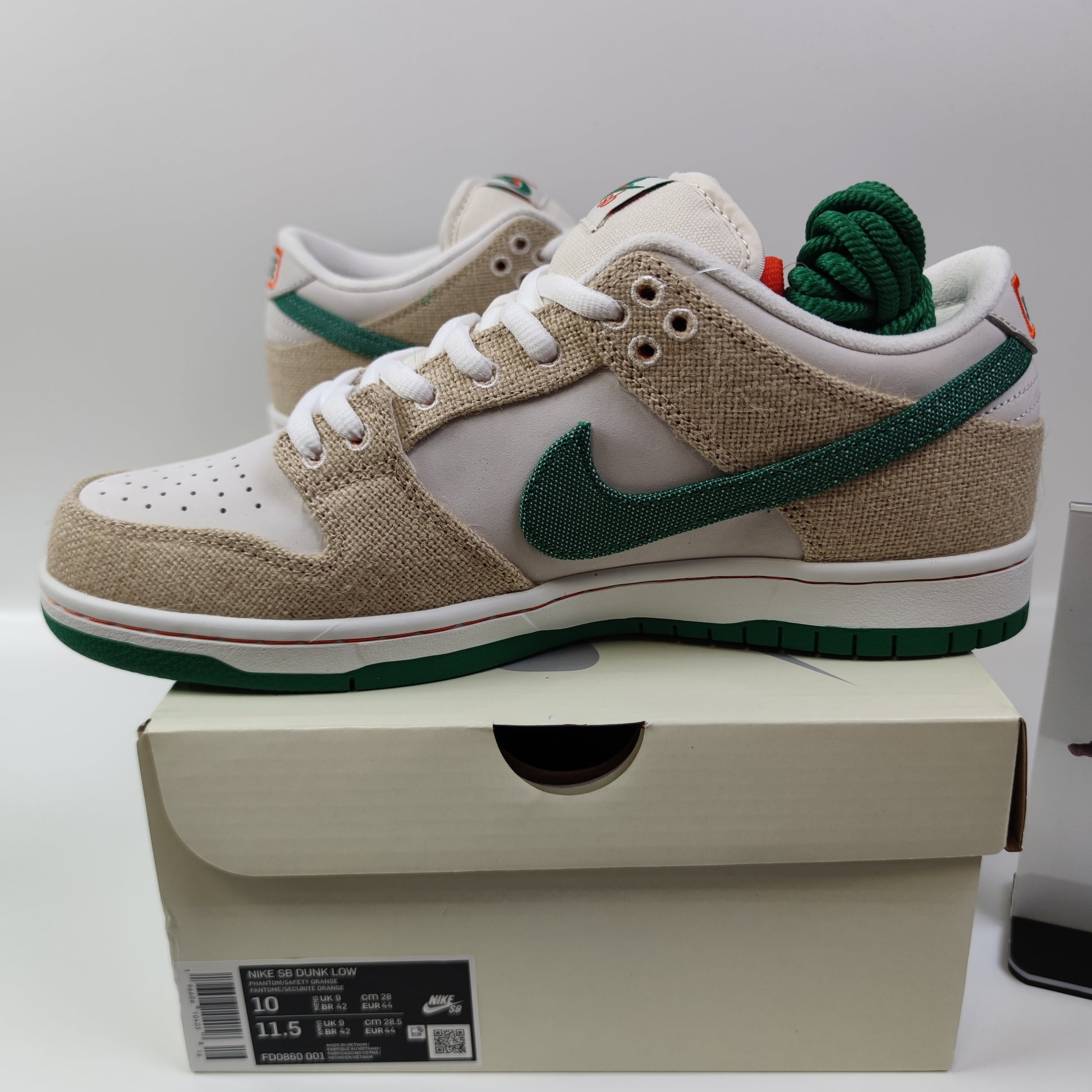 Jarritos x Nike SB Dunk Low FD0860-001 - Nike x Jordan