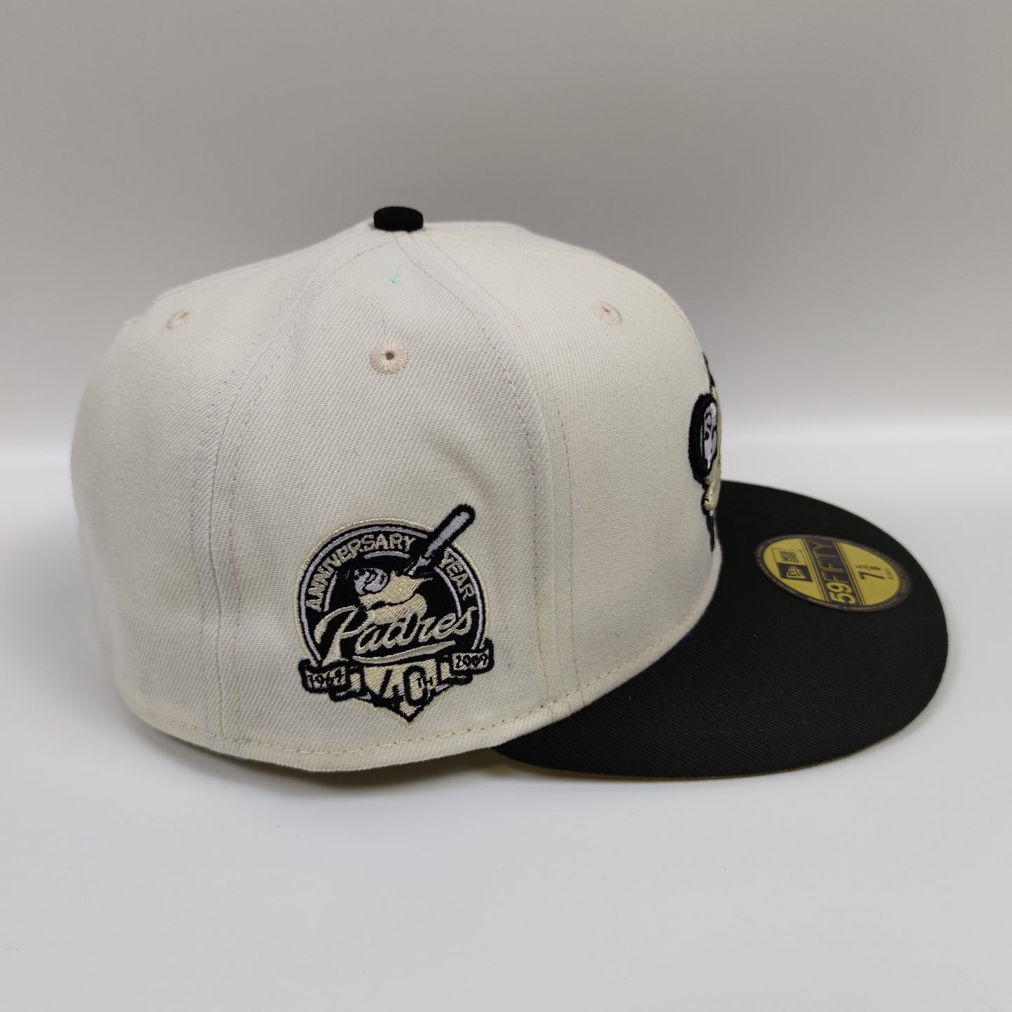 New Era MLB San Diego Padres 59FIFTY Cap #2001 - Fashion Sneaker1818