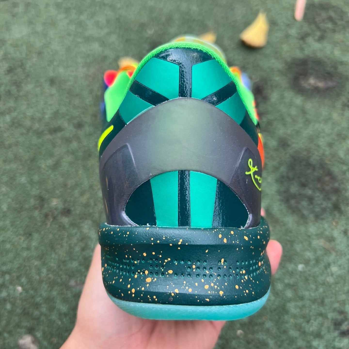 Nike Kobe 8 Protro What the (2025) HM9621-900 - Nike x Jordan