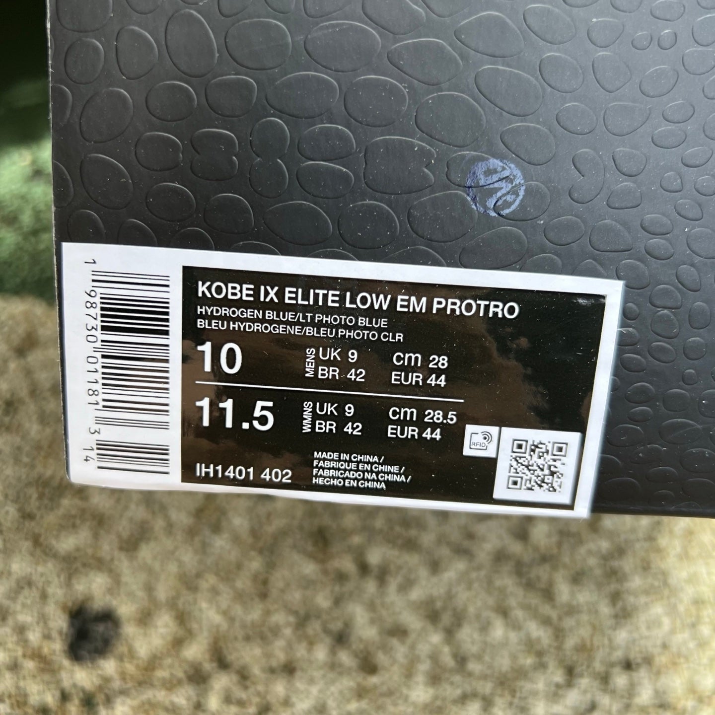 Nike Kobe 9 EM Low Protro TB Hydrogen Blue basketball sneakers, Nike x Jordan, featuring blue and black design details.