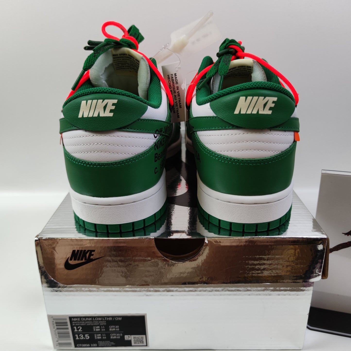 Off-White x Nike Dunk Low LTHR OW CT0856-100 - Nike x Jordan