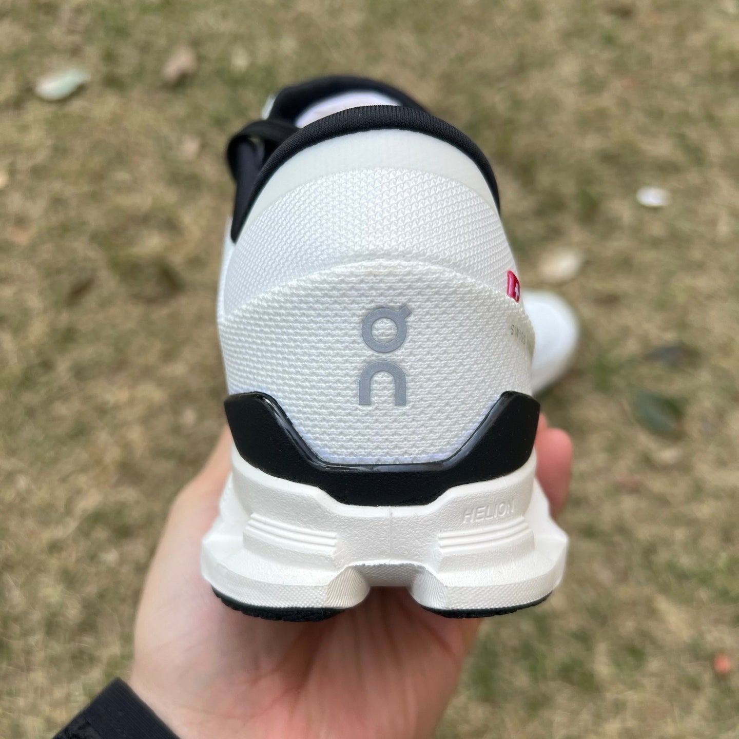 On Running Cloud X 4 Ivory Black 3ME30040791 - Nike x Jordan