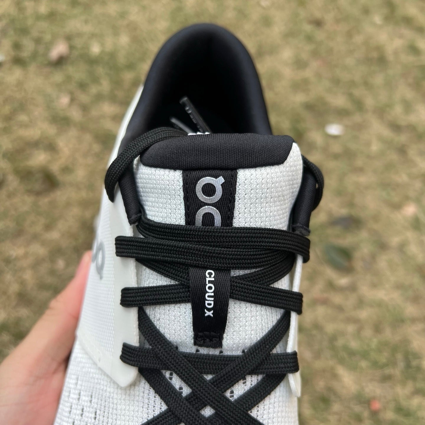 On Running Cloud X 4 Ivory Black 3ME30040791 - Nike x Jordan