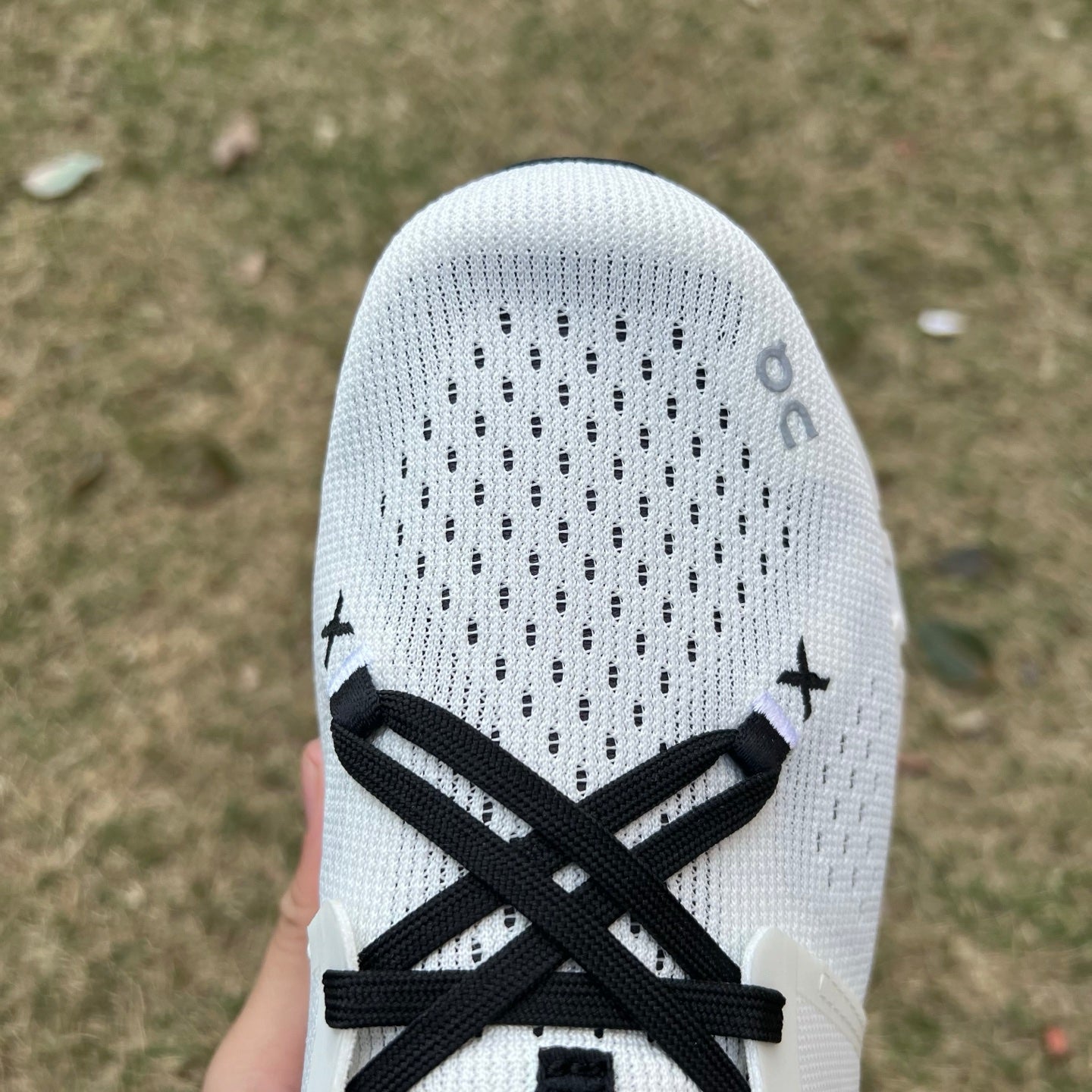 On Running Cloud X 4 Ivory Black 3ME30040791 - Nike x Jordan