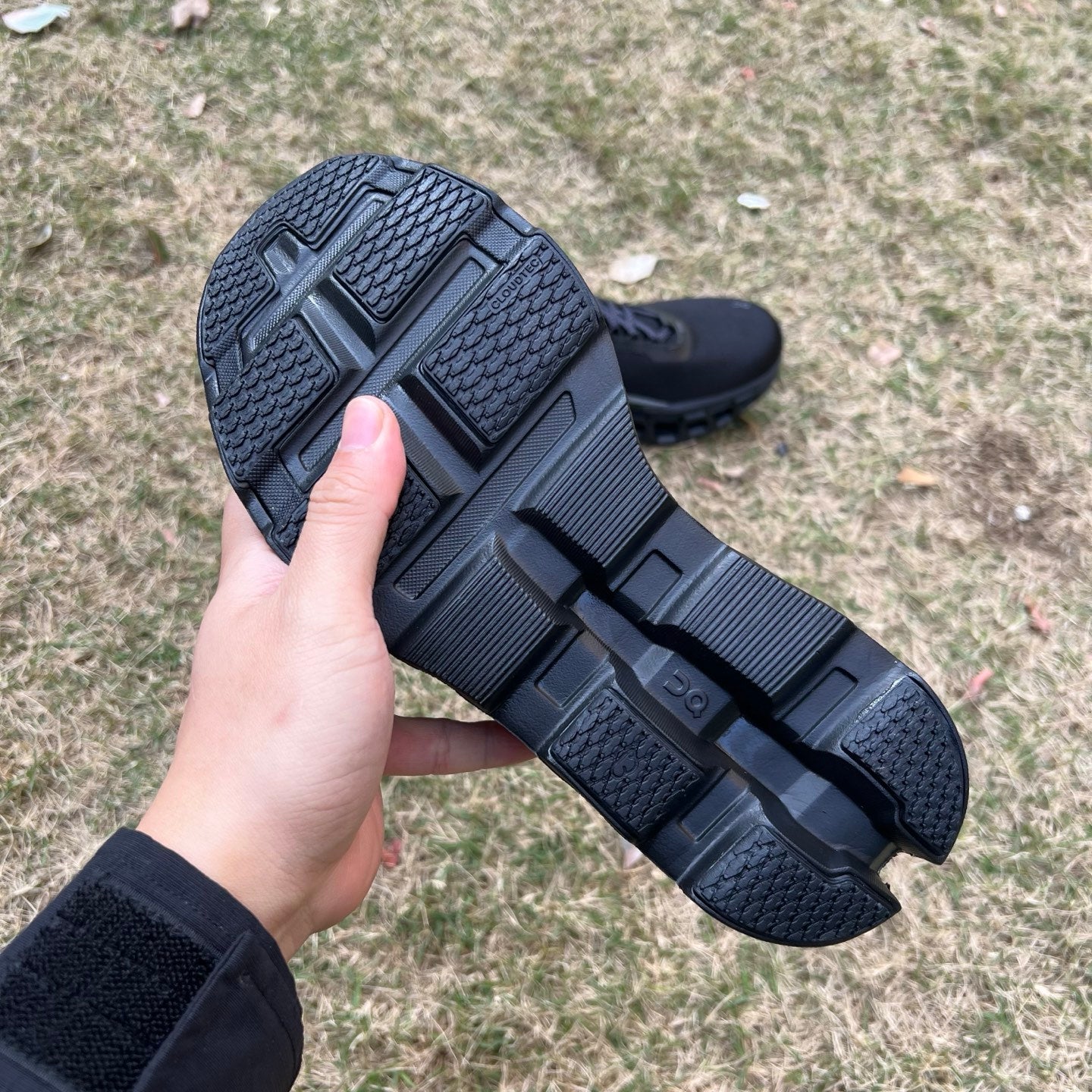 On Running Cloudmonster 2 Black Eclipse 3ME10121043 - Nike x Jordan