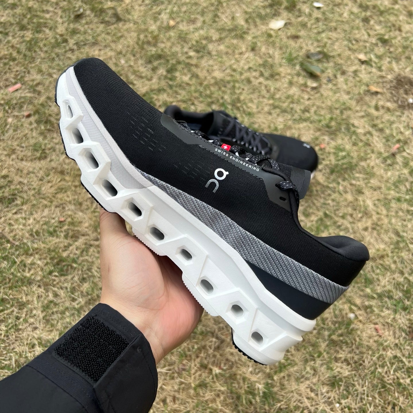 On Running Cloudmonster 2 Black Frost 3ME10121197 - Nike x Jordan