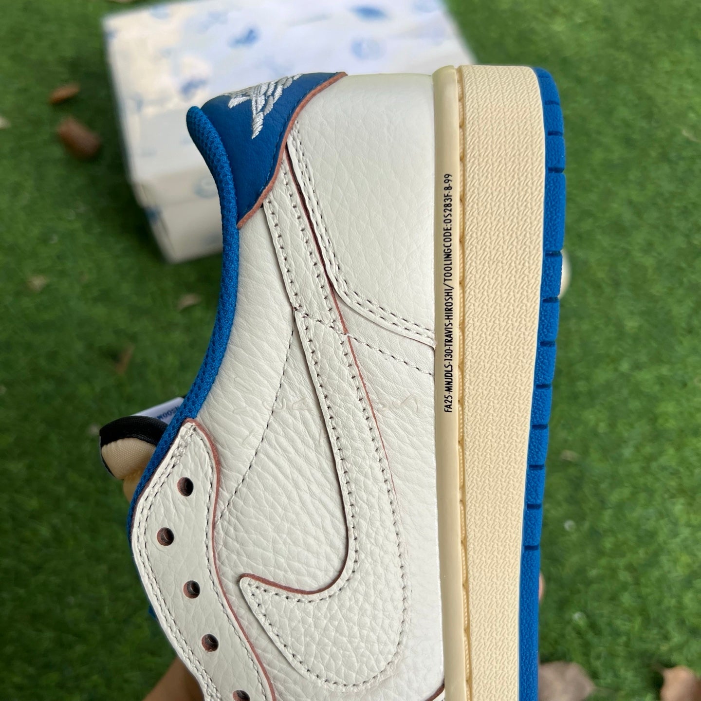 Travis Scott x Air Jordan 1 Low OG DM7866-104 - Nike x Jordan