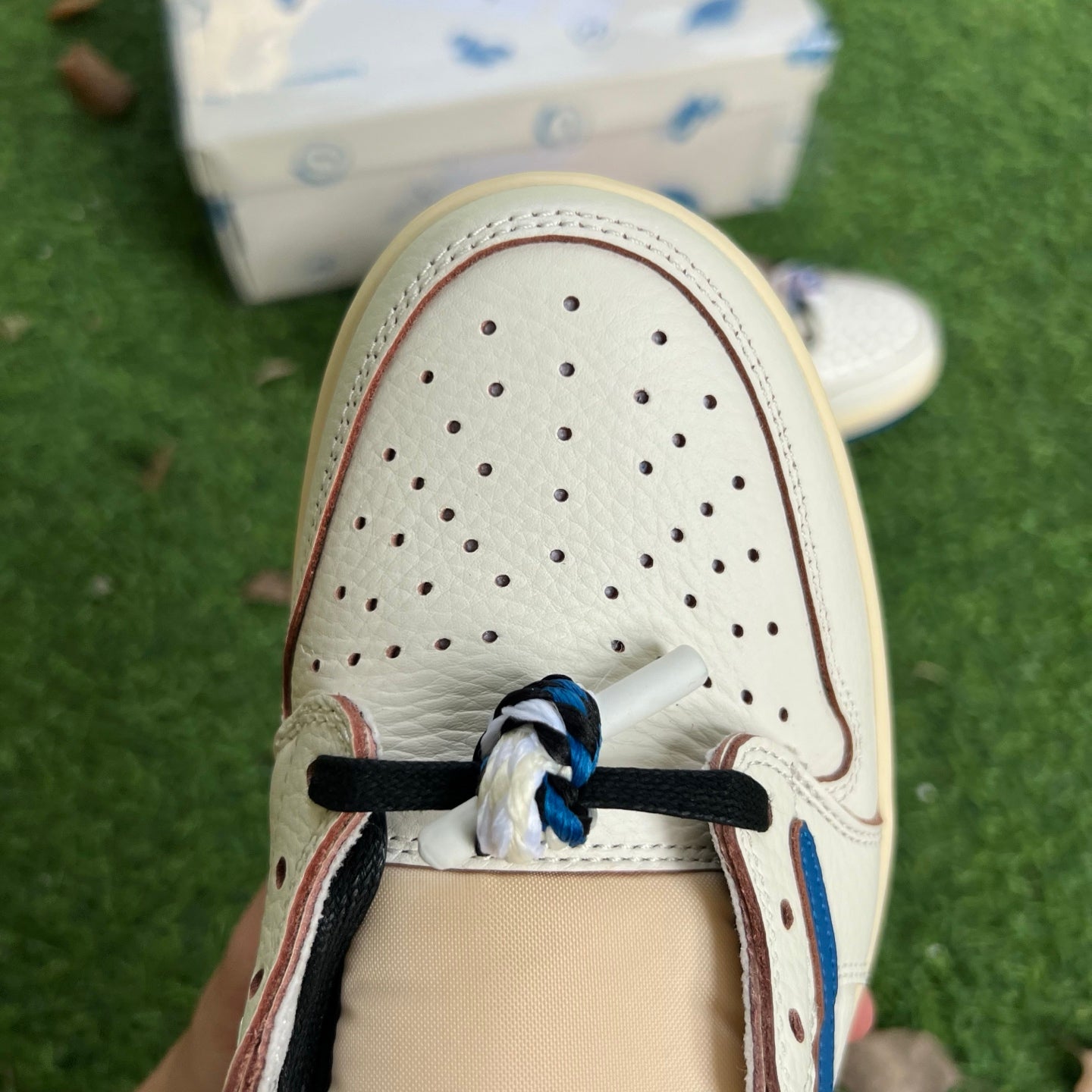 Travis Scott x Air Jordan 1 Low OG DM7866-104 - Nike x Jordan