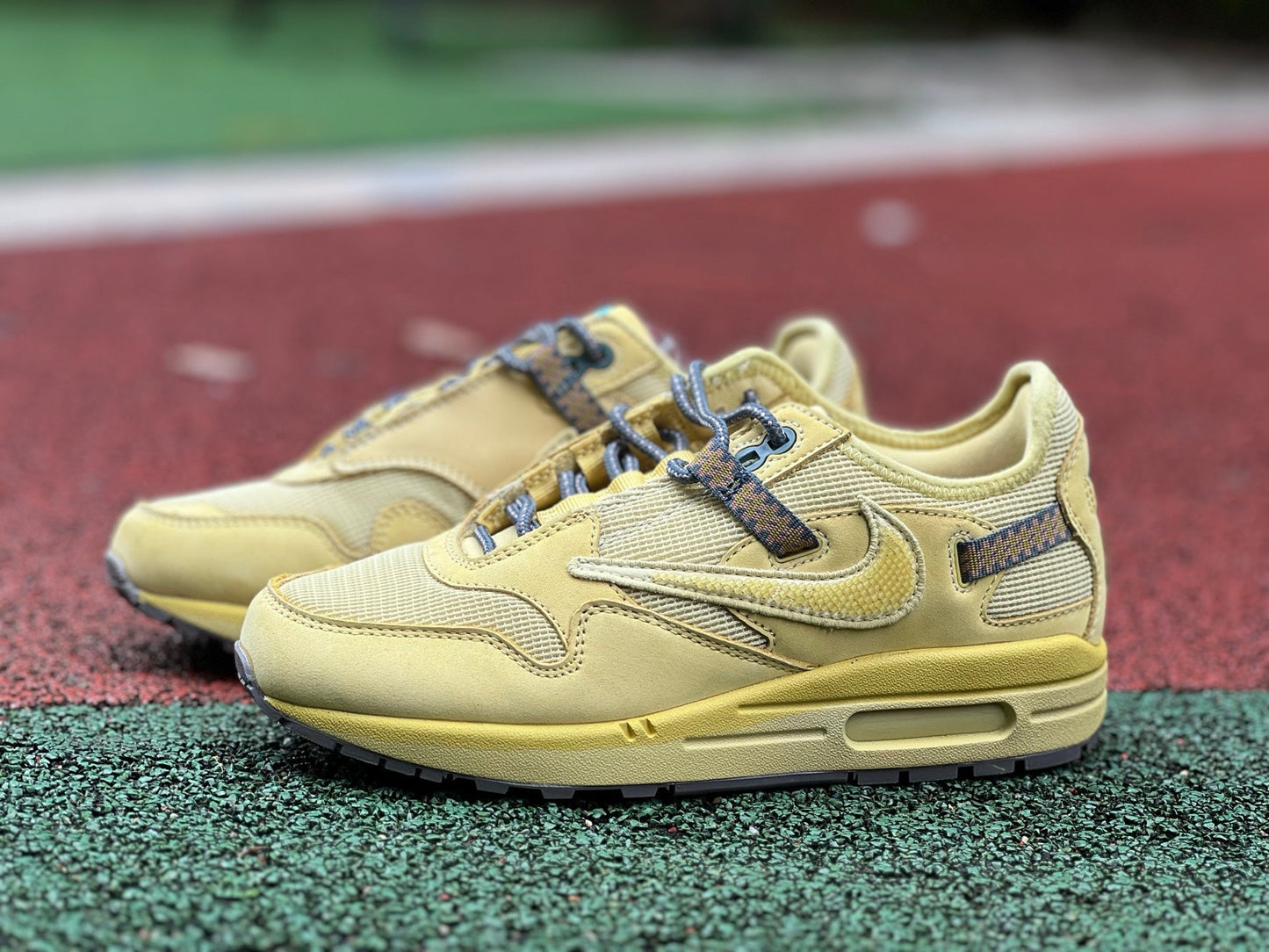 Travis Scott x Nike Air Max 1 "saturn gold" DO9392-700 - Nike x Jordan