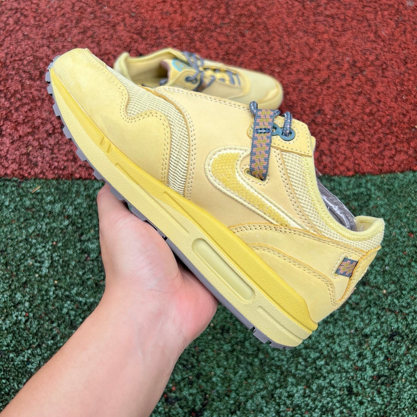 Travis Scott x Nike Air Max 1 "saturn gold" DO9392-700 - Nike x Jordan