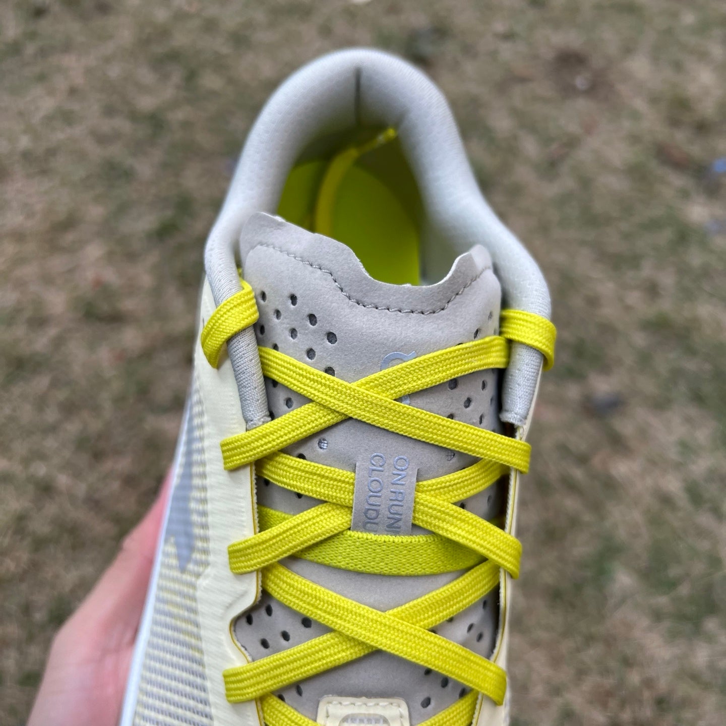 On Running Cloudultra 3 Pelican White 3MF30234238 - Nike x Jordan
