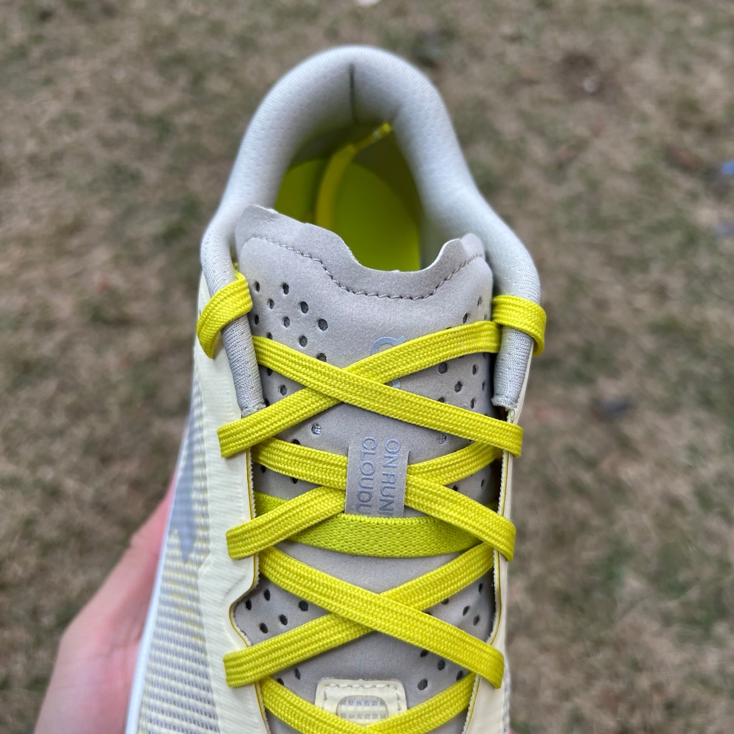 On Running Cloudultra 3 Pelican White 3MF30234238 - Nike x Jordan