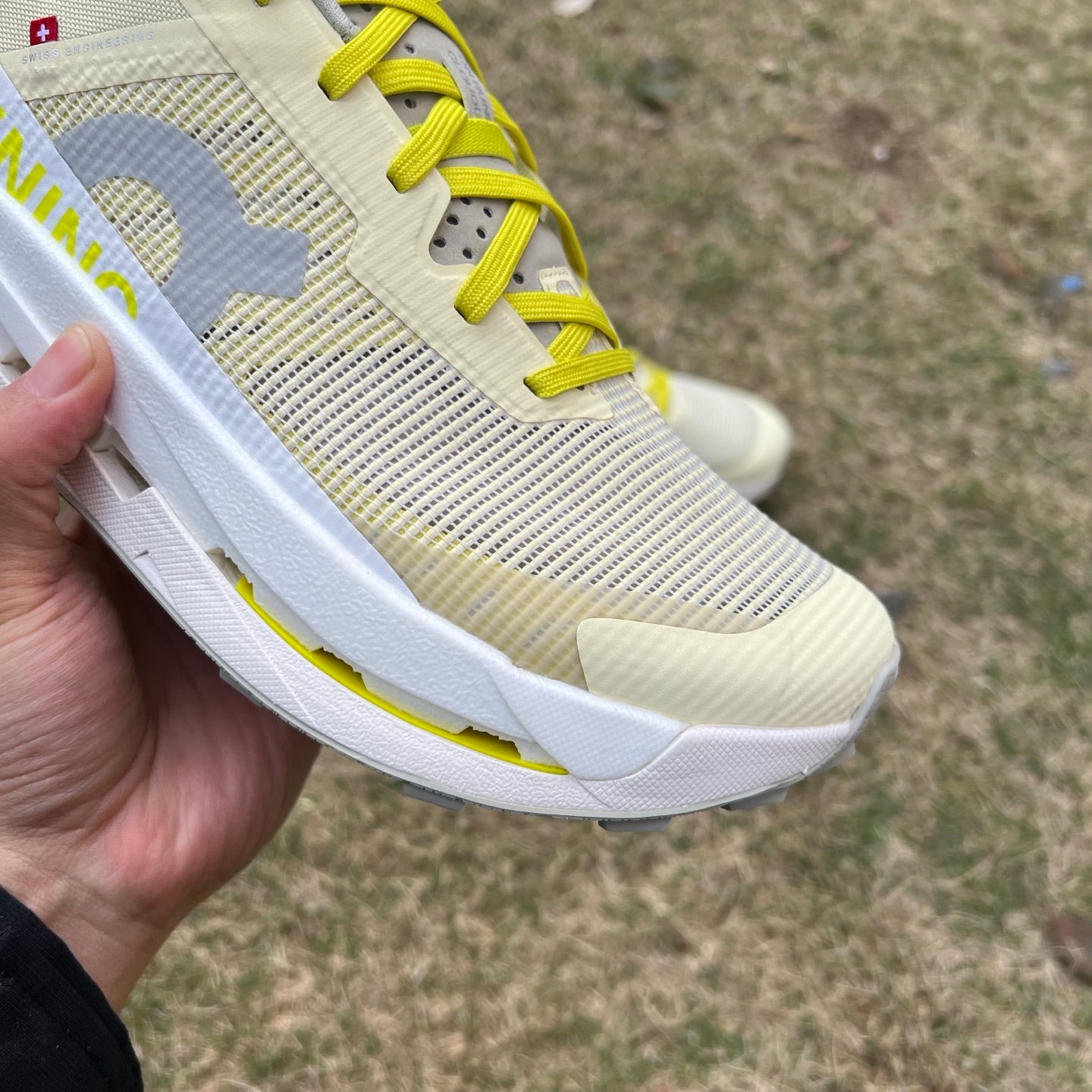 On Running Cloudultra 3 Pelican White 3MF30234238 - Nike x Jordan