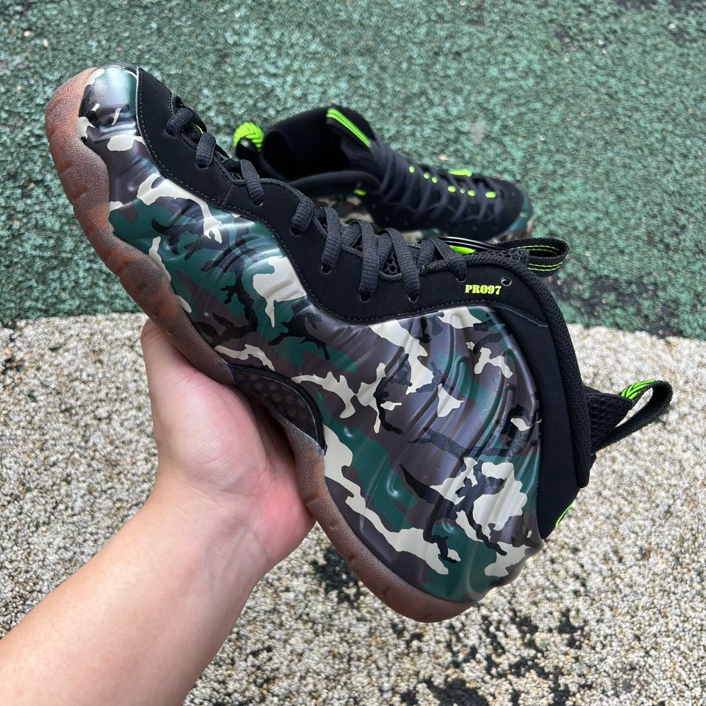 Nike Air Foamposite Pro Army Camo IM5204-001