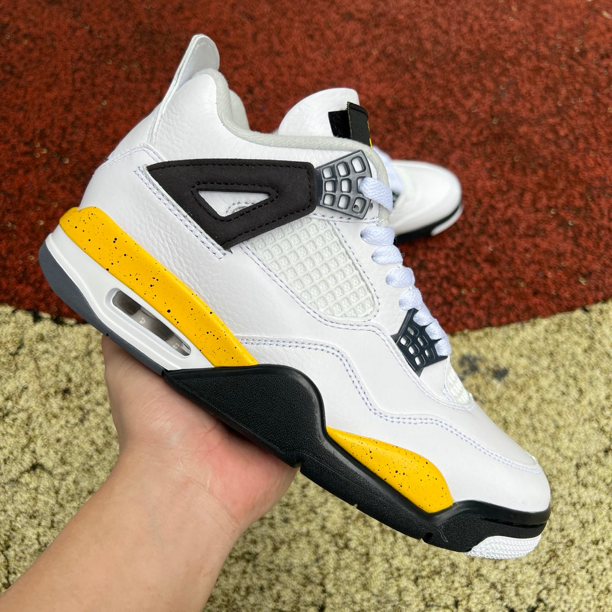 Air Jordan 4 Retro Rare Air Tour Yellow IO2463-102