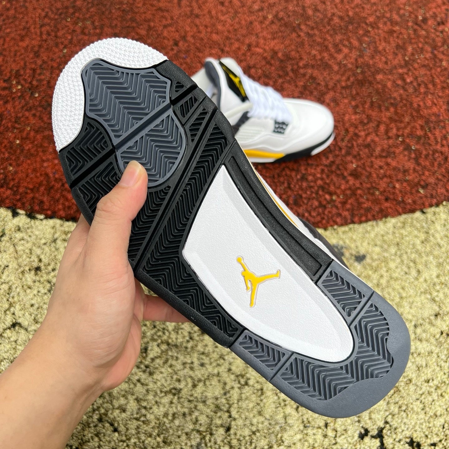 Air Jordan 4 Retro Rare Air Tour Yellow IO2463-102