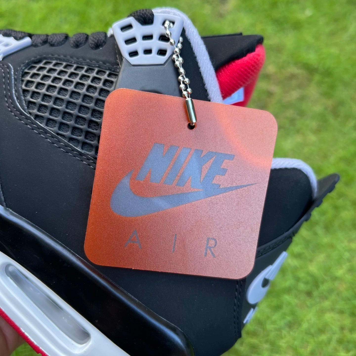 Air Jordan 4 Retro OG Bred 2026 IX8180-001
