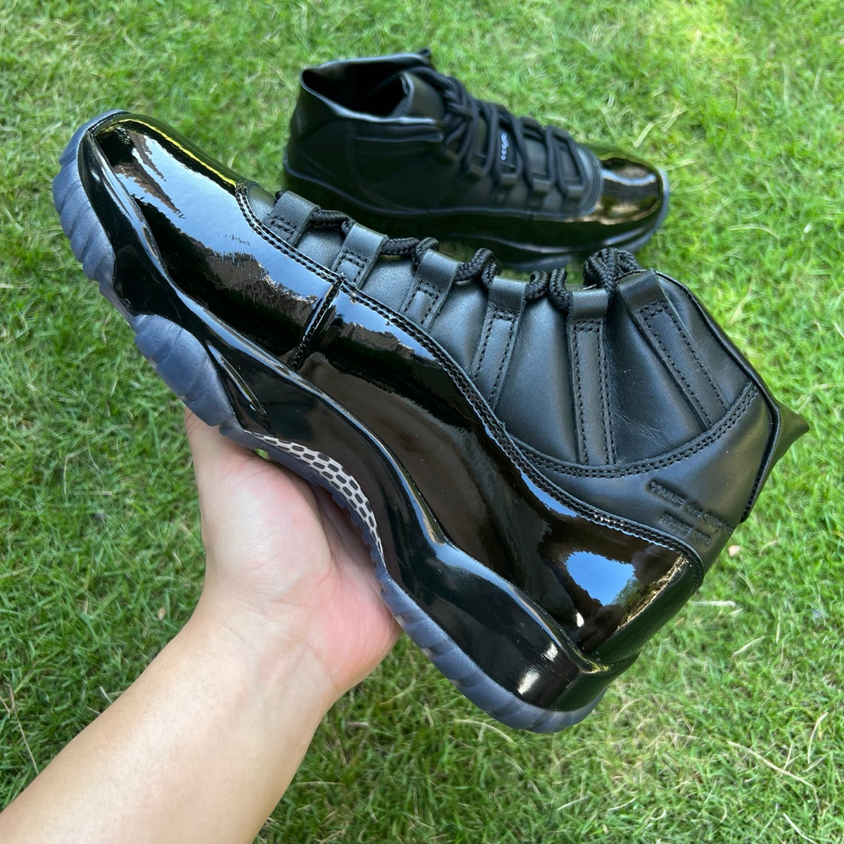 Air Jordan 11 Retro Comme des Garcons Homme Plus Black IV7639-001