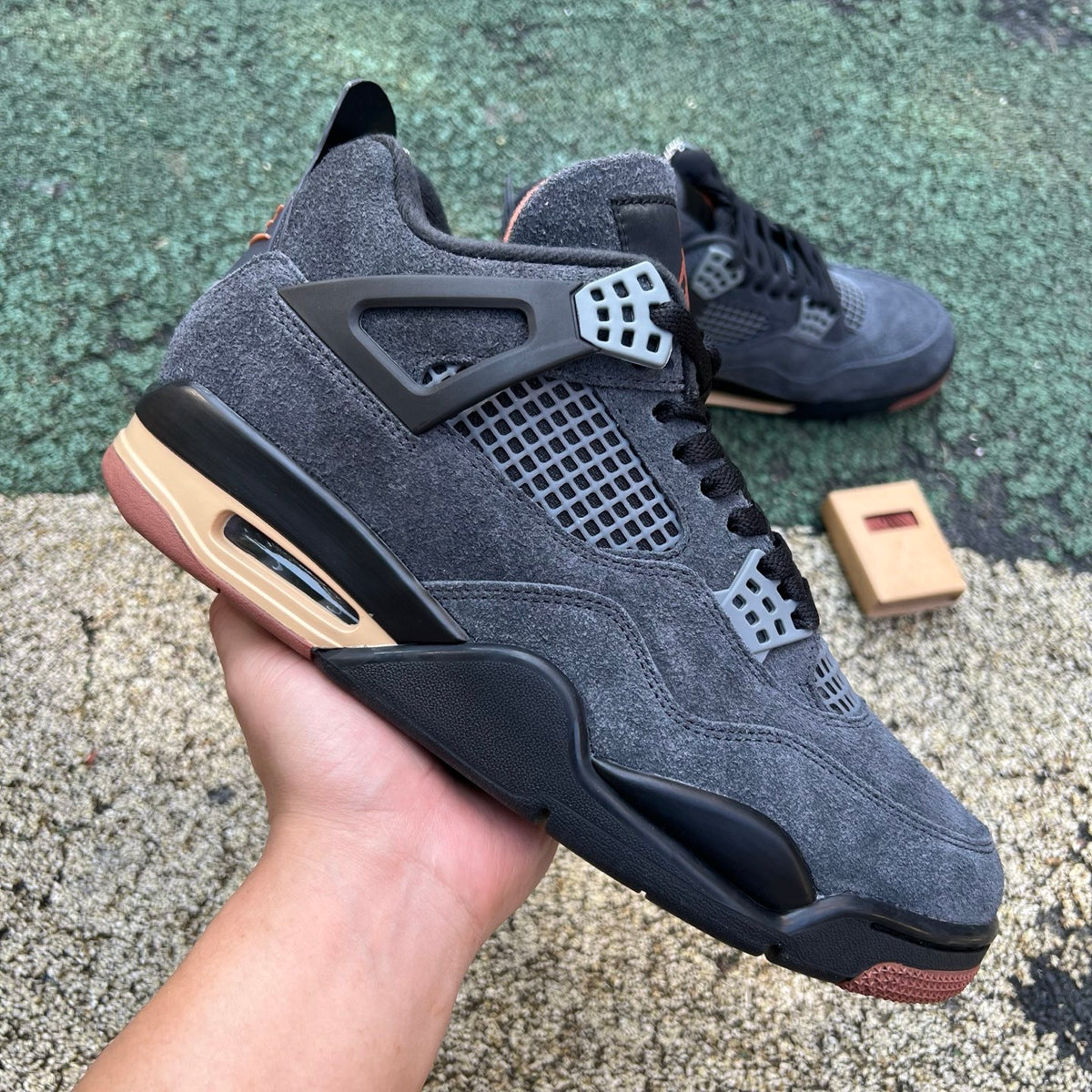 Nike Air Jordan 4 Retro London IV6048-001