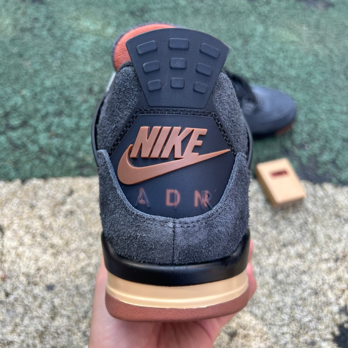 Nike Air Jordan 4 Retro London IV6048-001