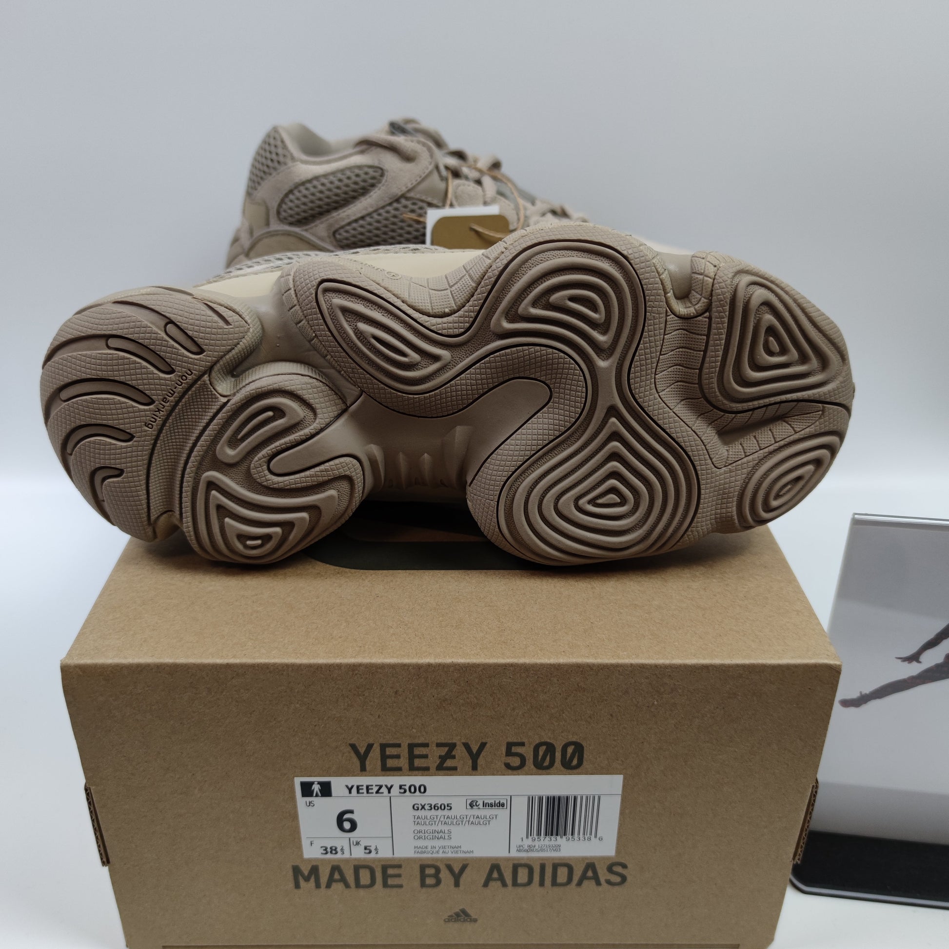 Adidas Originals Yeezy 500 "Taupe Light" GX3605 - Nike x Jordan