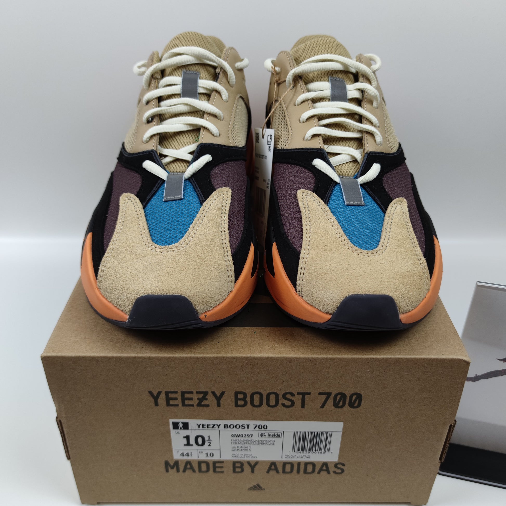 Adidas Originals Yeezy 700 "Enflame Amber" GW0297 - Nike x Jordan