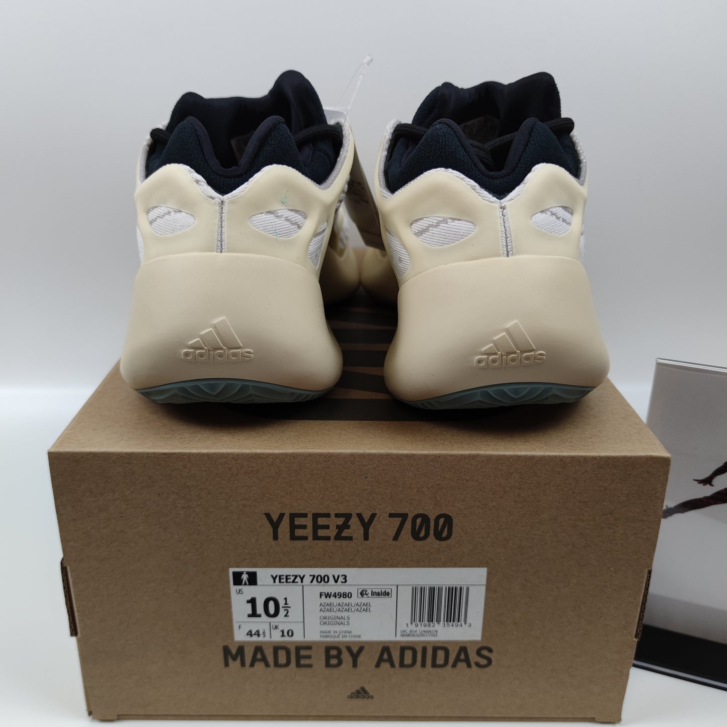 Adidas Originals Yeezy 700 V3 "Azael" FW4980 - Nike x Jordan