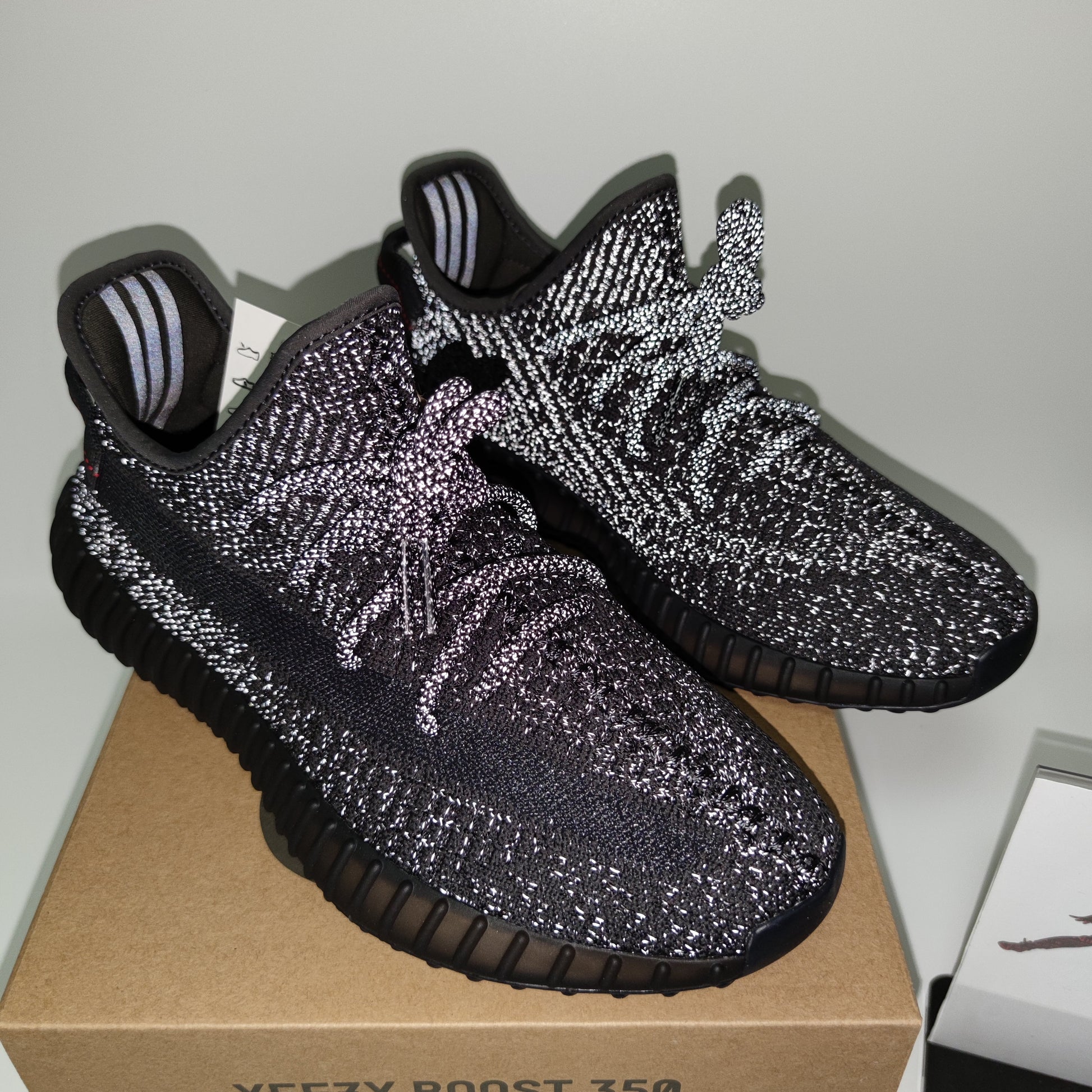 Adidas Originals Yeezy Boost 350 V2 Black FU9007 - Nike x Jordan