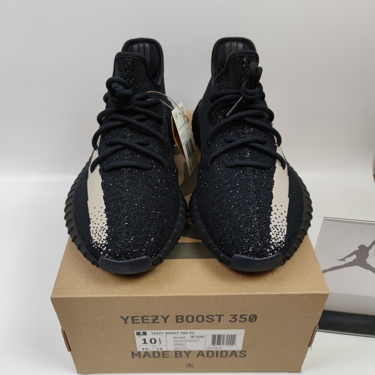 Adidas Originals Yeezy Boost 350 V2 "Oreo" BY1604-2016 - Nike x Jordan