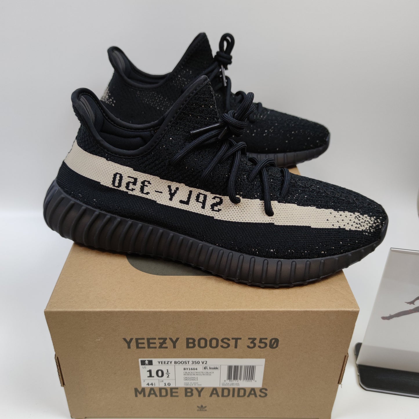 Adidas Originals Yeezy Boost 350 V2 "Oreo" BY1604-2016 - Nike x Jordan