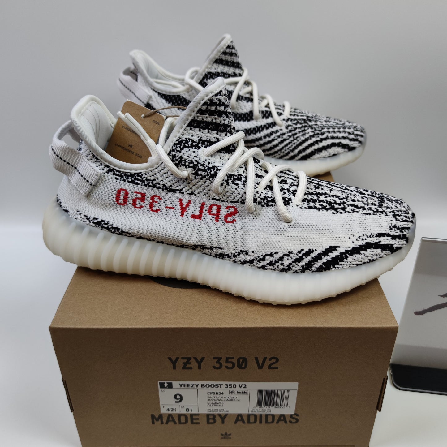 Adidas Originals Yeezy Boost 350 V2 "Zebra" CP9654-2022 - Nike x Jordan
