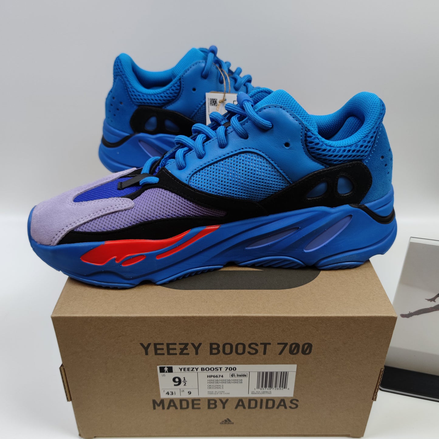 Adidas Originals Yeezy Boost 700 "Hi-Res Blue" HP6674 - Nike x Jordan
