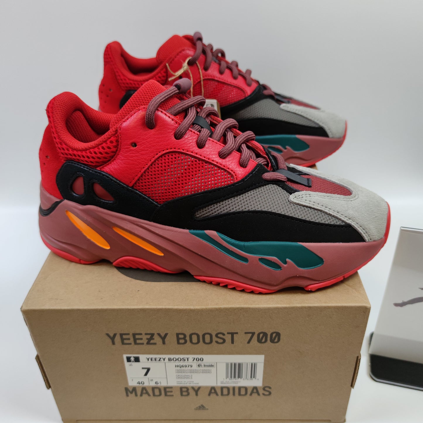 Adidas Originals Yeezy Boost 700 "Hi-Res Red" HQ6979 - Nike x Jordan