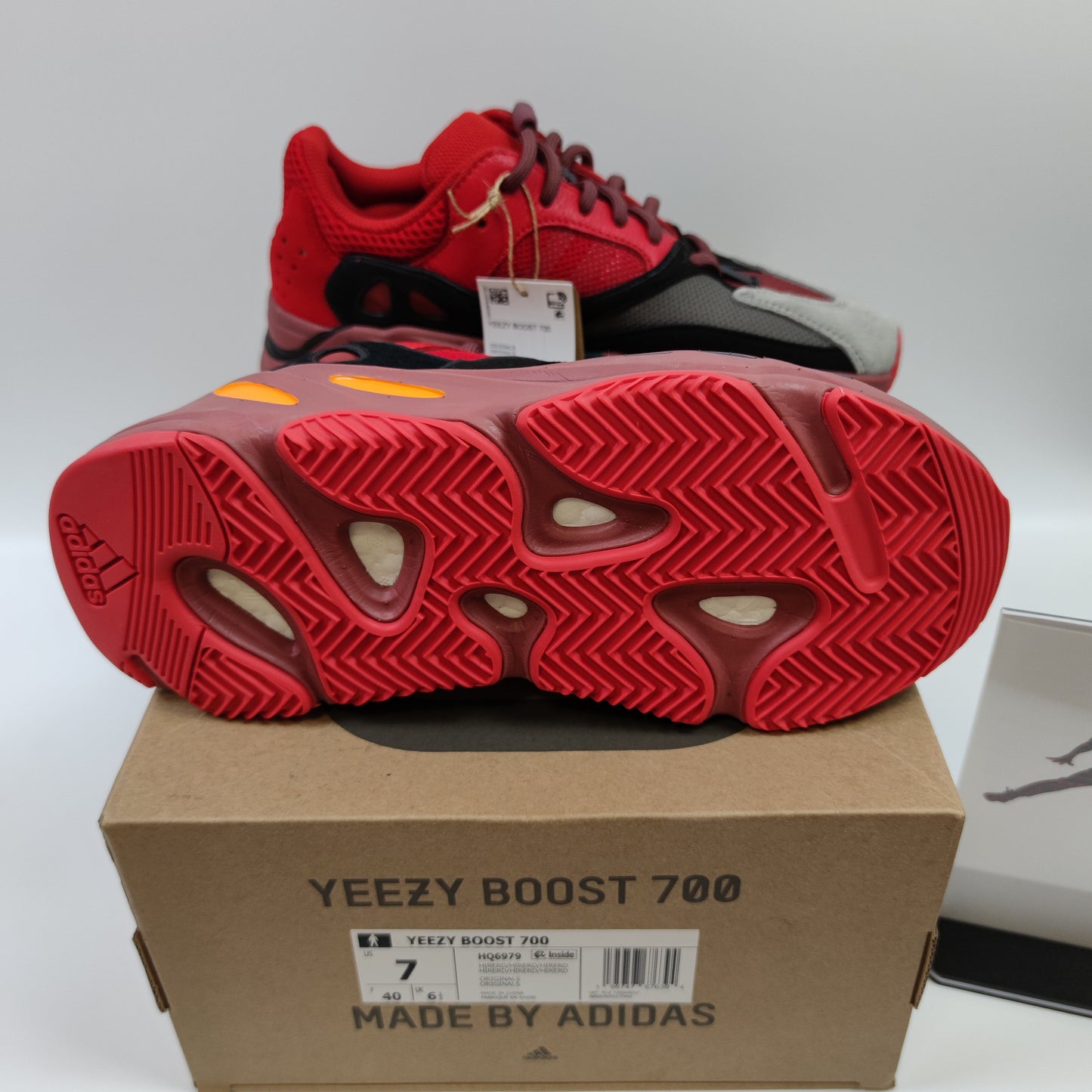 Adidas Originals Yeezy Boost 700 "Hi-Res Red" HQ6979 - Nike x Jordan